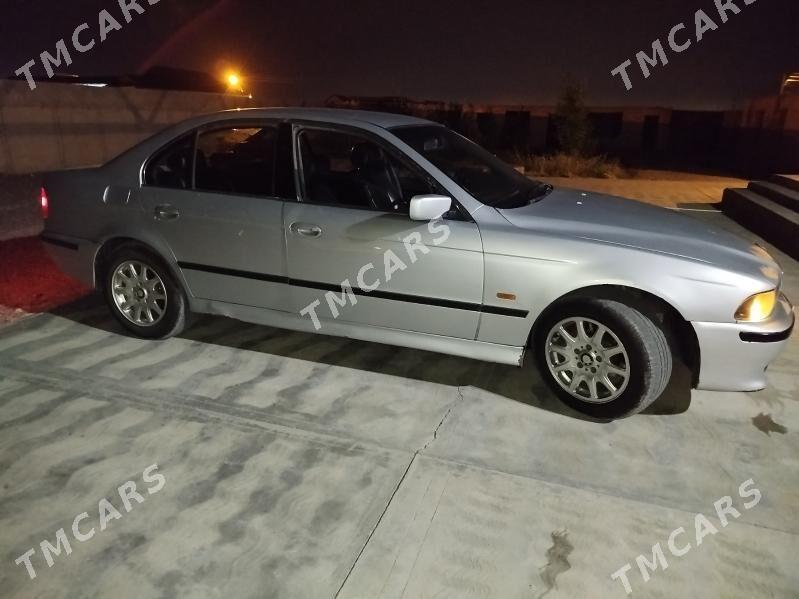 BMW E39 1997 - 70 000 TMT - Sarahs - img 2