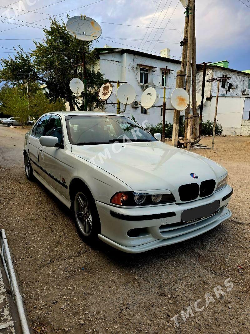 BMW E39 2001 - 145 000 TMT - Balkanabat - img 4