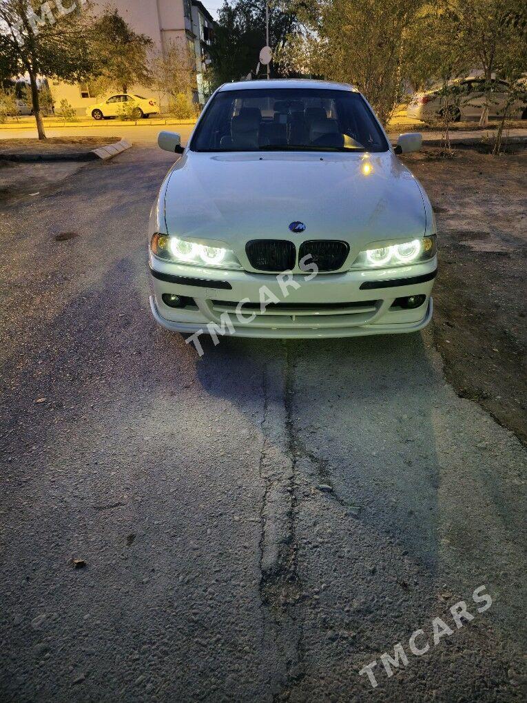 BMW E39 2001 - 145 000 TMT - Balkanabat - img 3