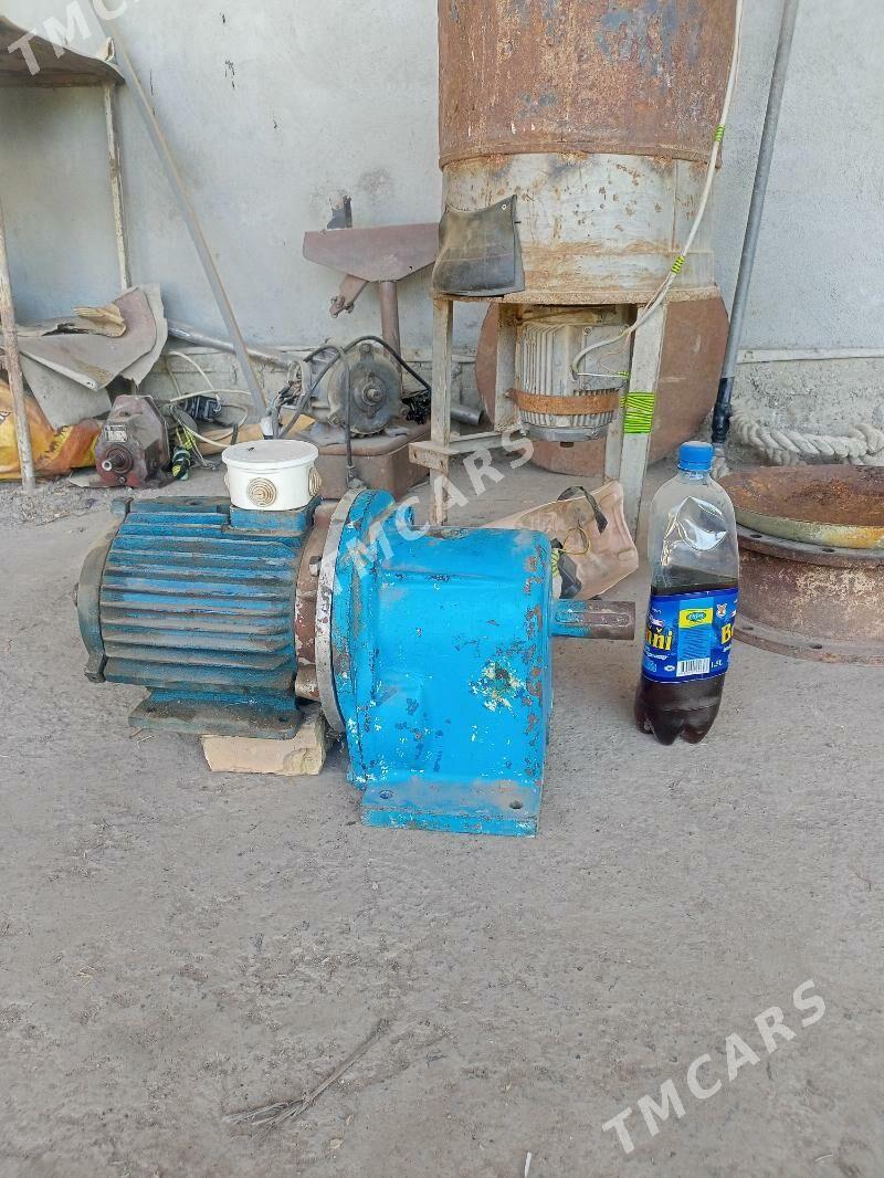 РЕДУКТОР - Şabat etr. - img 1