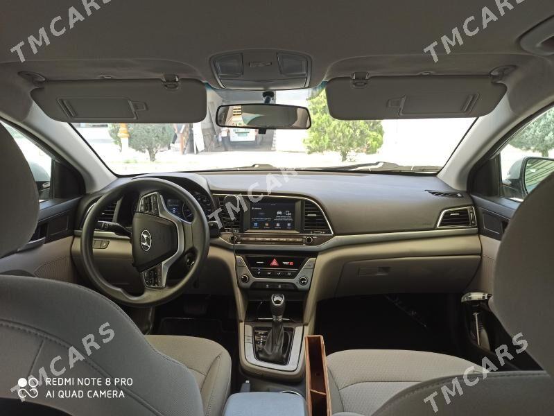 Hyundai Elantra 2018 - 200 000 TMT - Mary - img 5