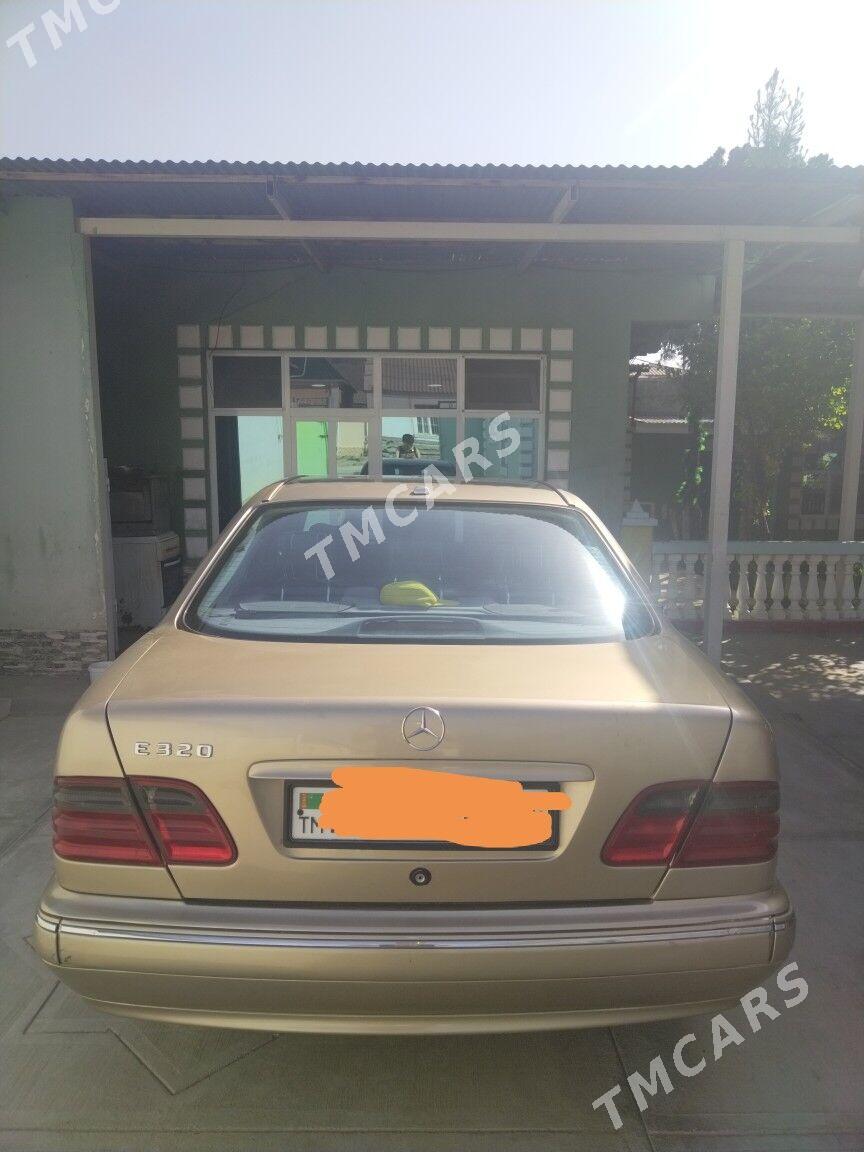 Mercedes-Benz E320 2001 - 100 000 TMT - Balkanabat - img 2