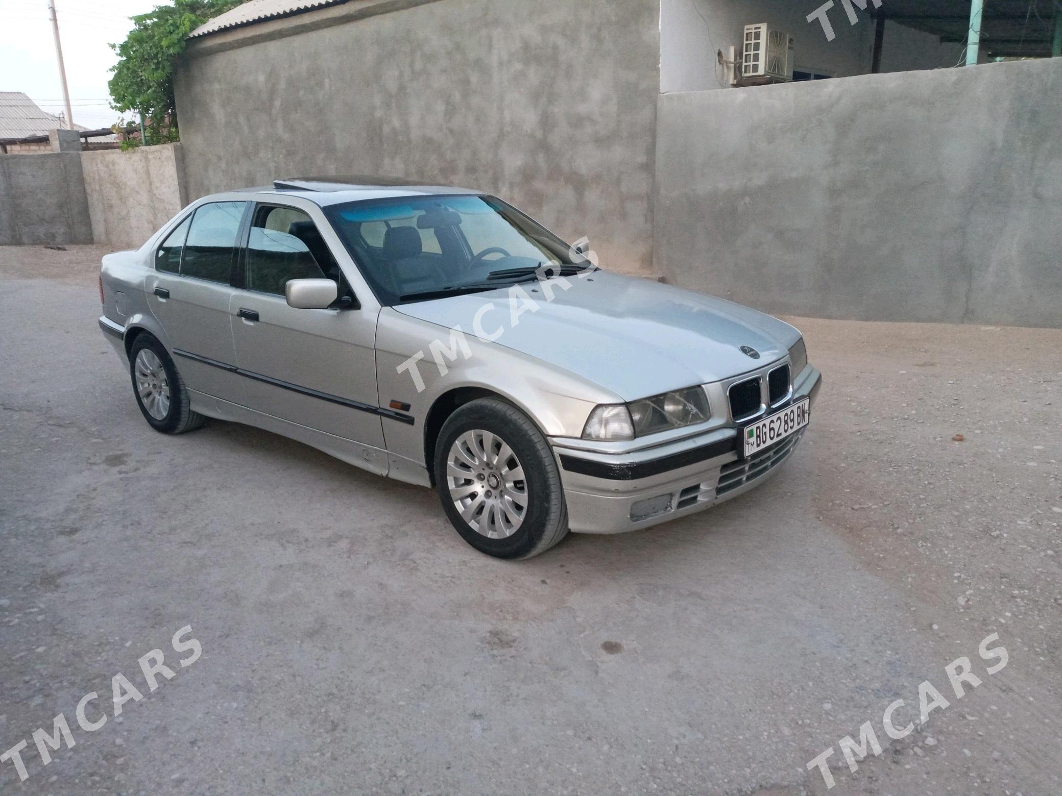 BMW 320 1993 - 29 000 TMT - Jebel - img 10