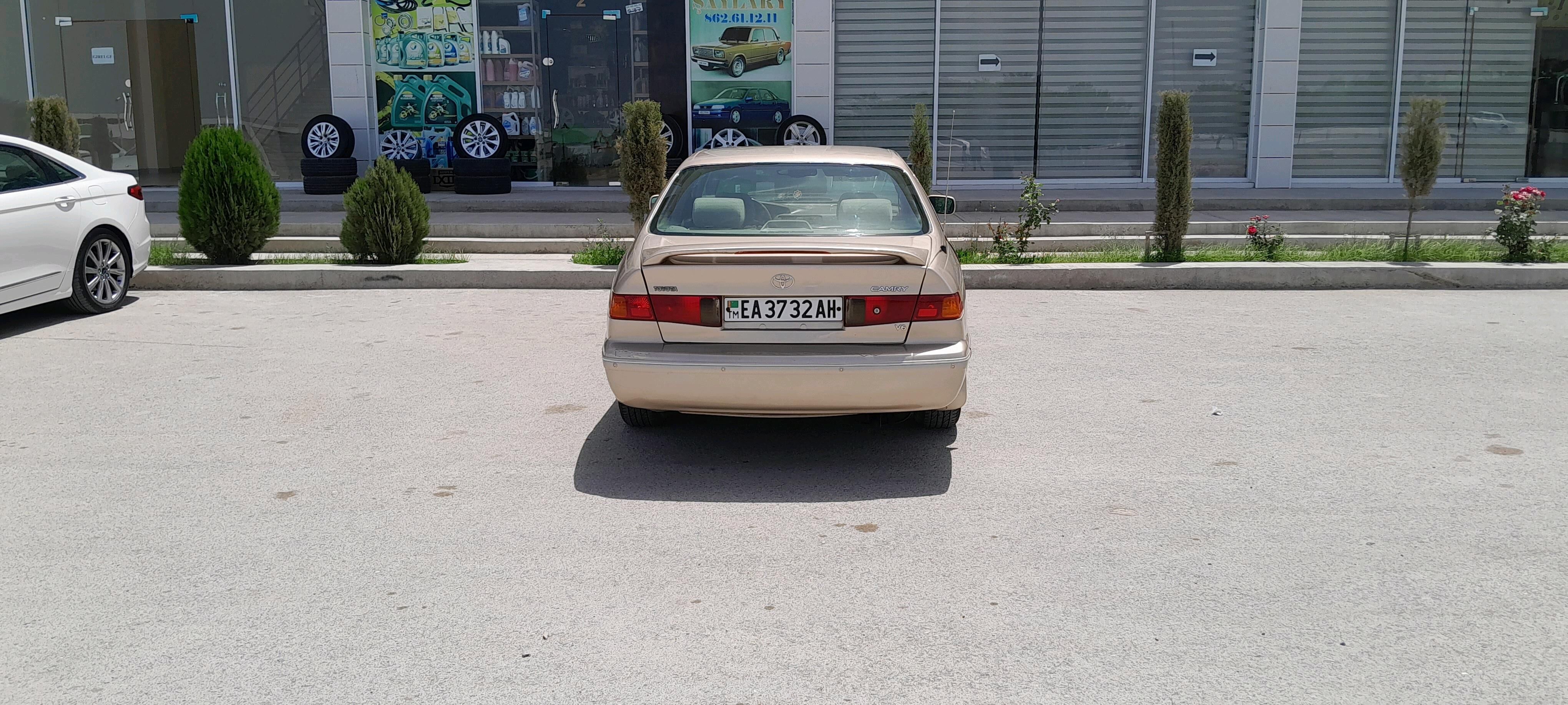 Toyota Camry 1999 - 98 000 TMT - Bäherden - img 2