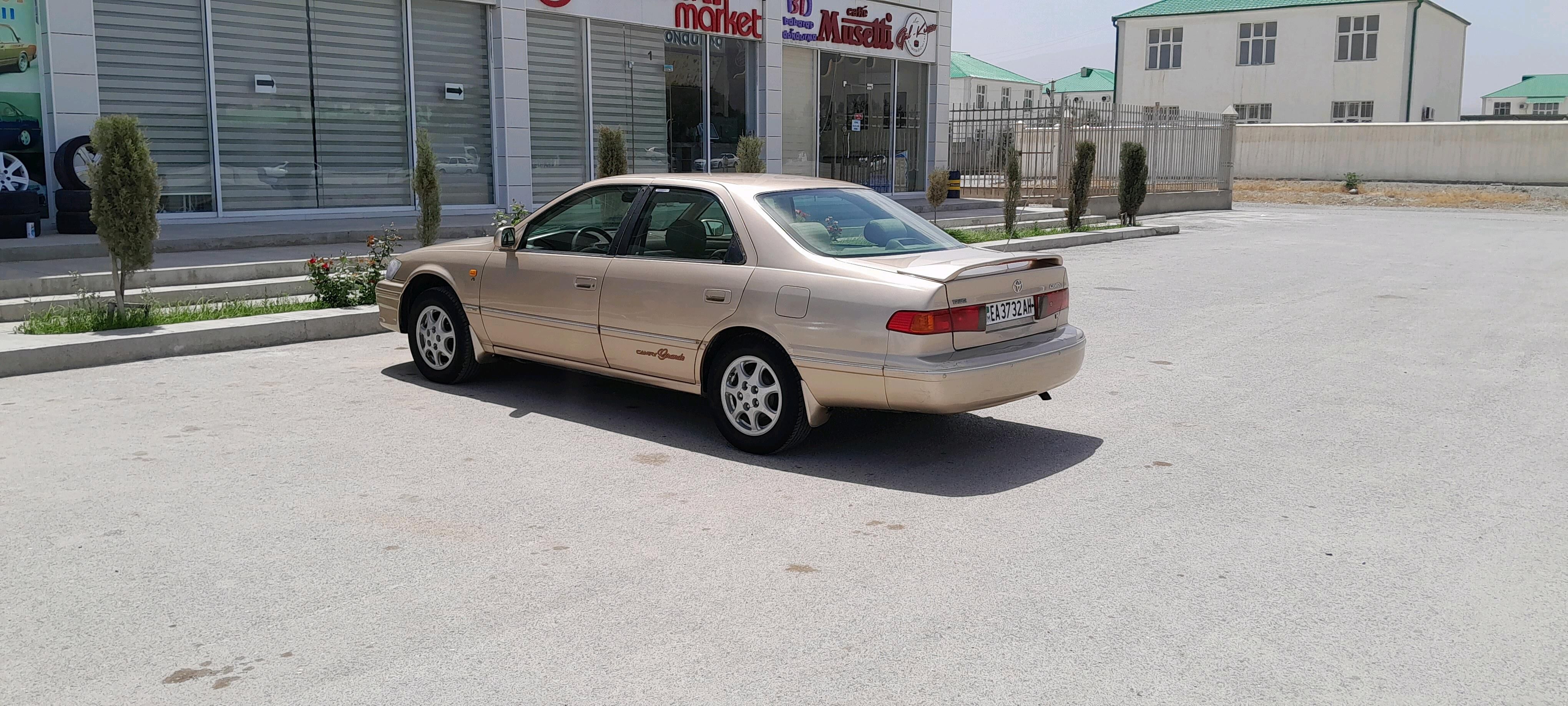 Toyota Camry 1999 - 98 000 TMT - Bäherden - img 3