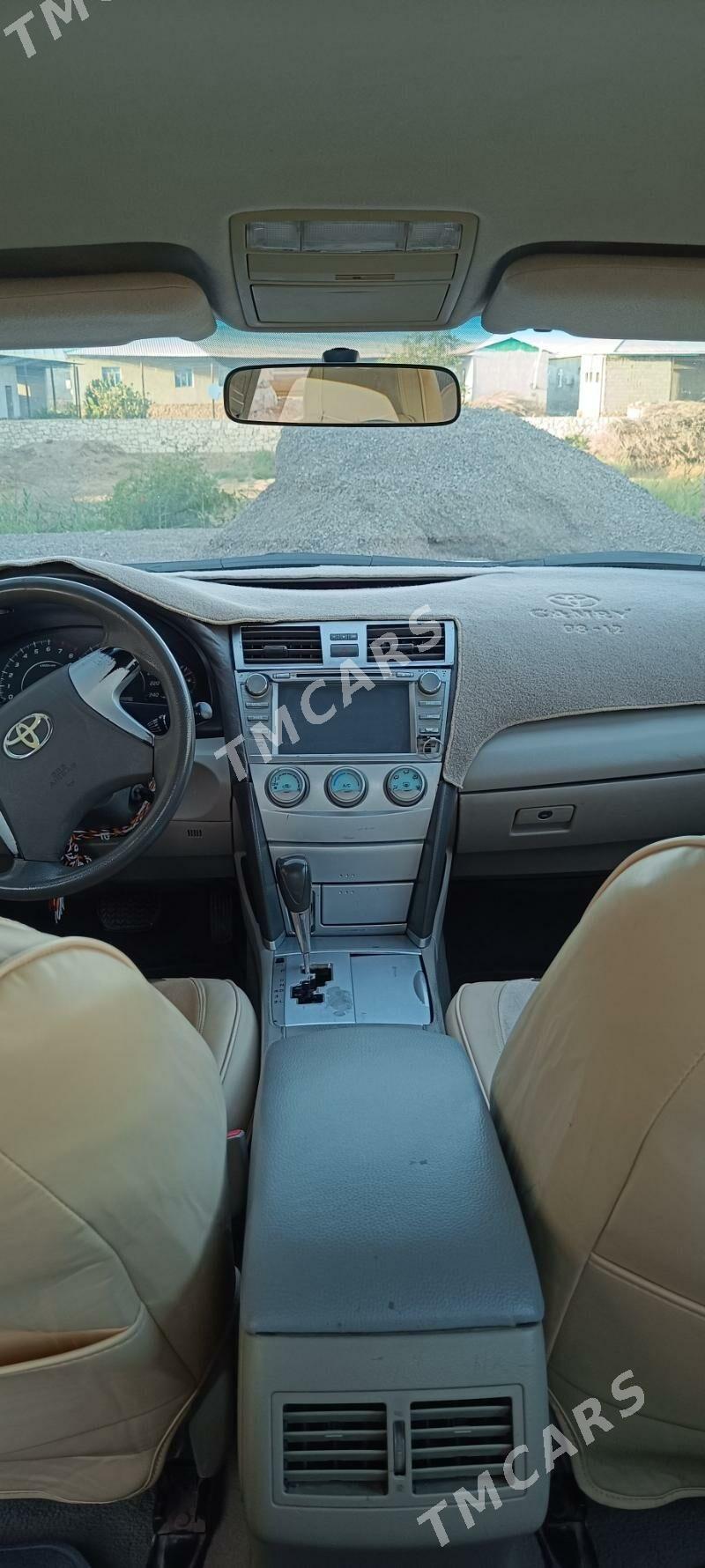 Toyota Camry 2008 - 116 000 TMT - Койтендаг - img 2