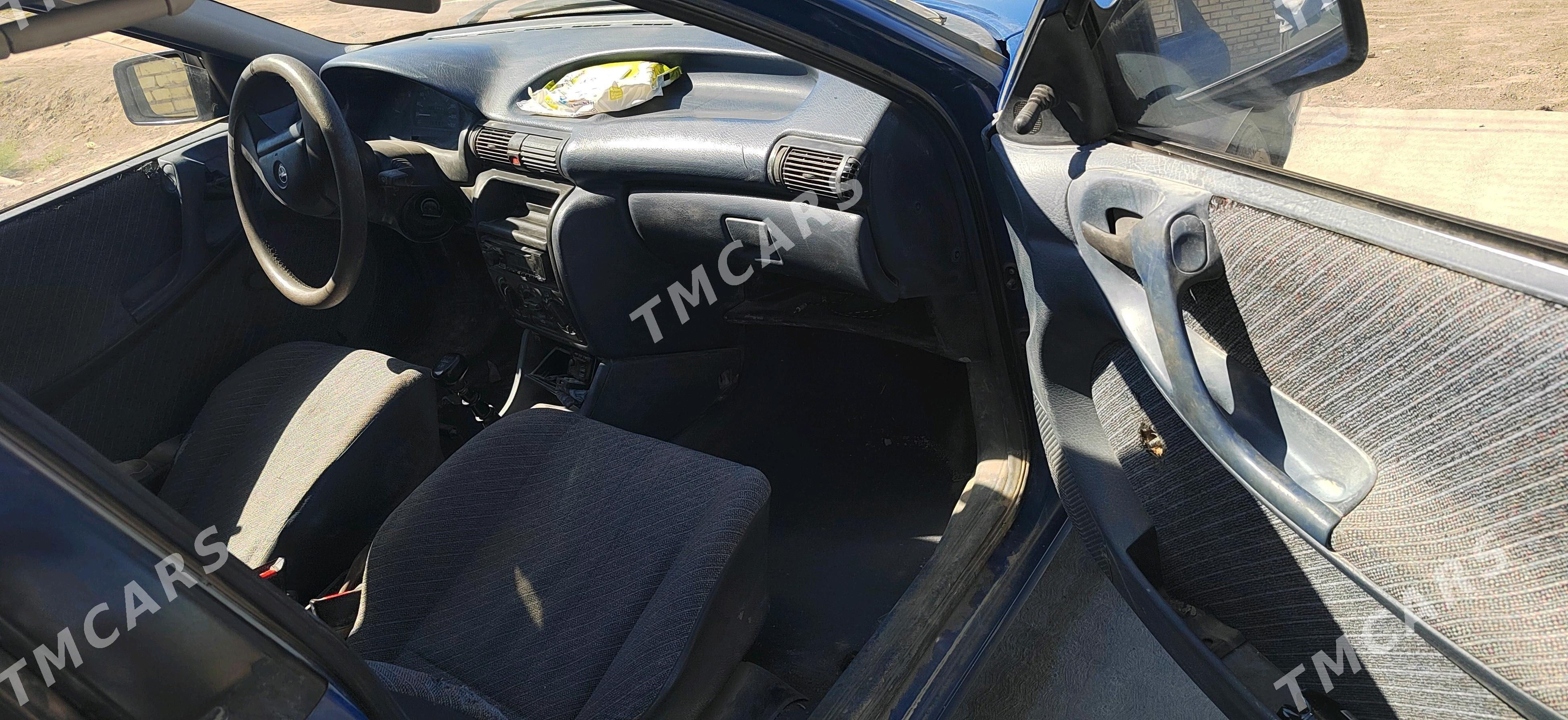 Opel Astra 1993 - 28 000 TMT - Köneürgenç - img 4