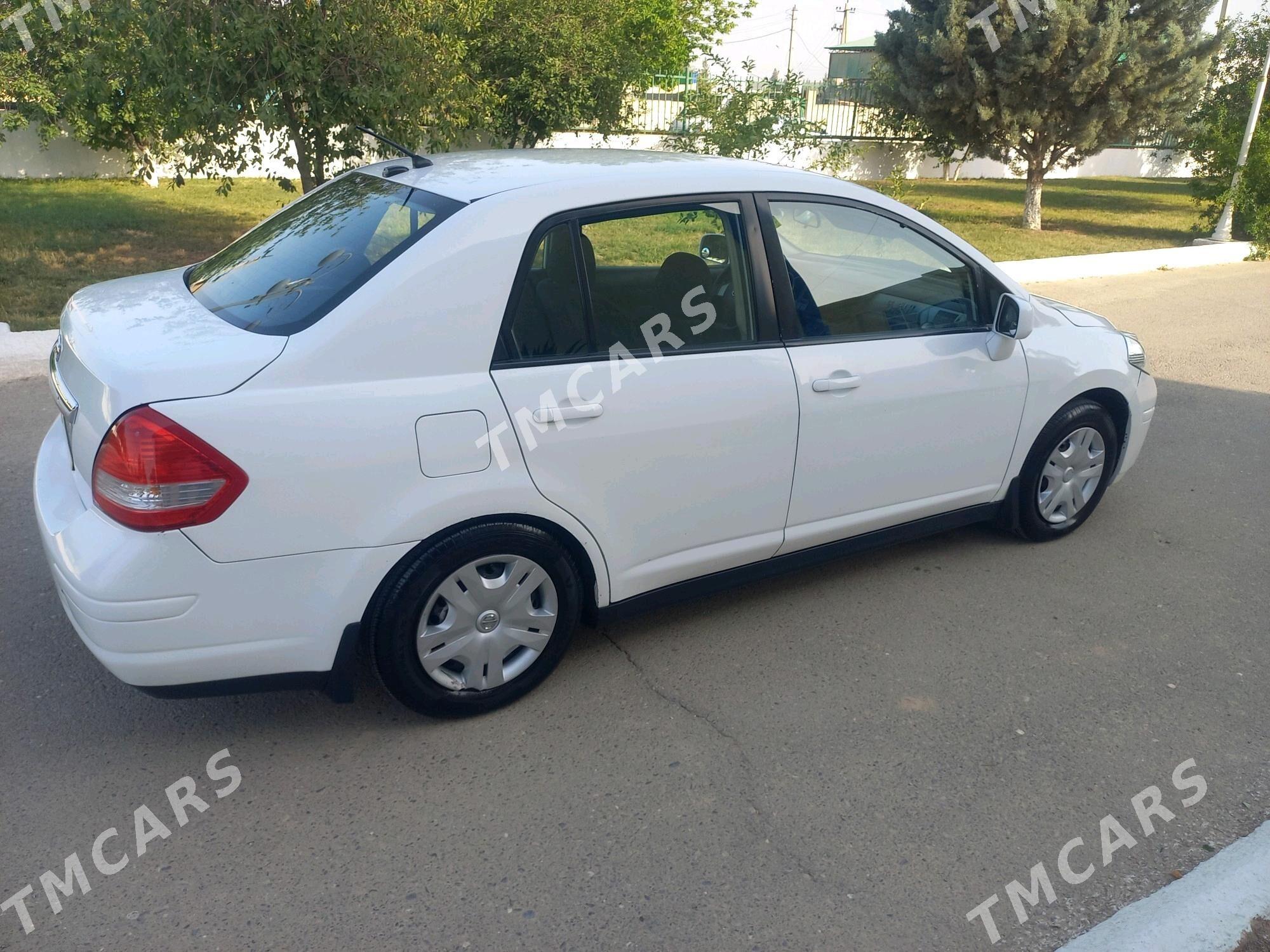 Nissan Versa 2010 - 118 000 TMT - Ашхабад - img 4