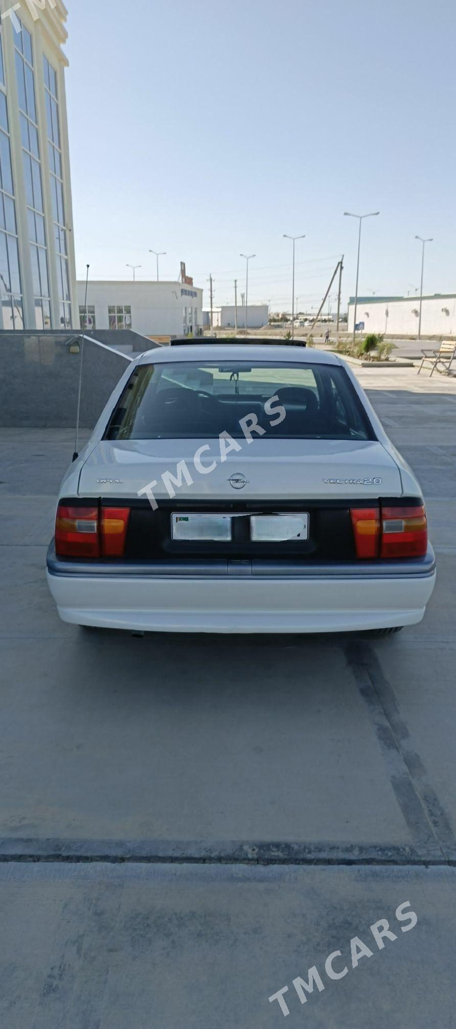 Opel Vectra 1992 - 48 000 TMT - Bäherden - img 4