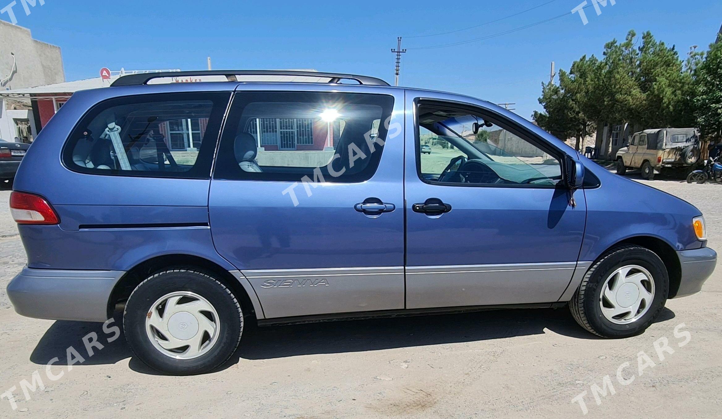 Toyota Sienna 2002 - 160 000 TMT - Dostluk - img 4