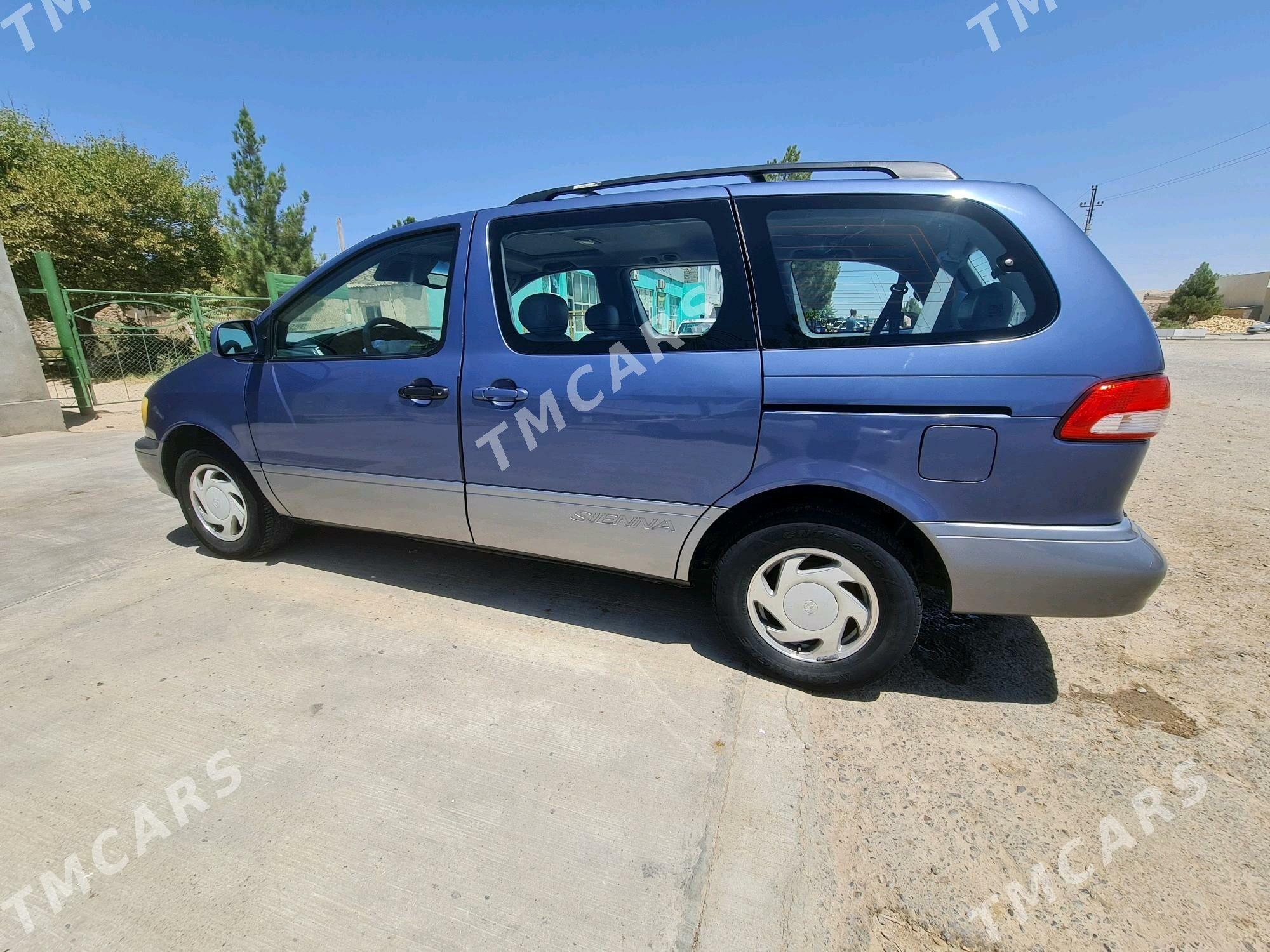 Toyota Sienna 2002 - 160 000 TMT - Dostluk - img 3
