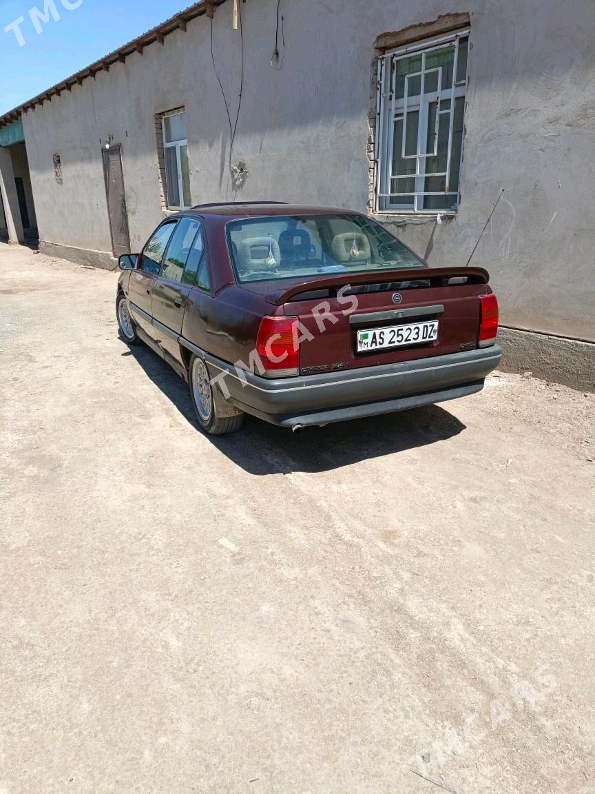 Opel Omega 1990 - 25 000 TMT - Дашогуз - img 2