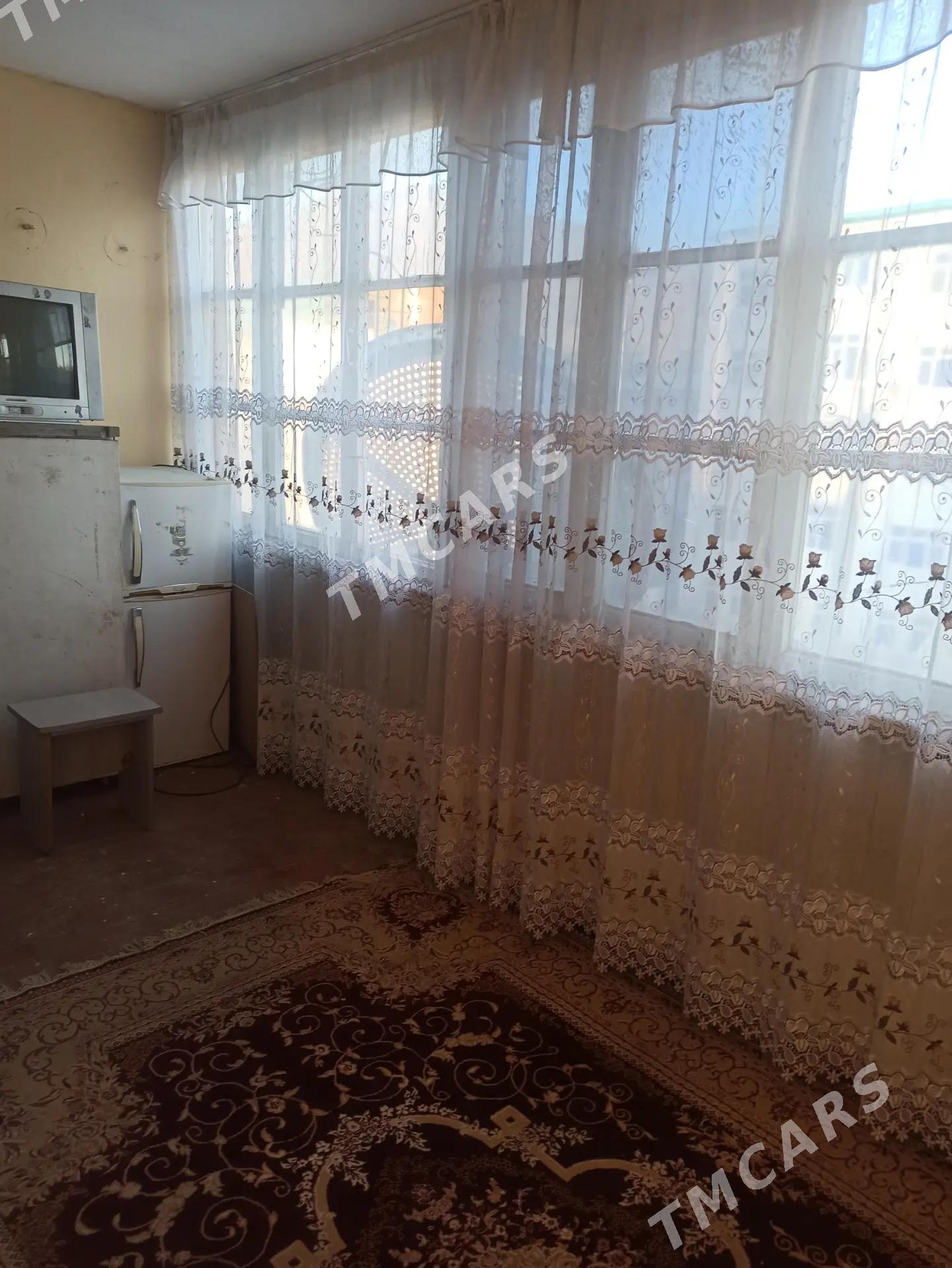 ПРОДАЕТСЯ КВАРТИРА - Türkmenbaşy - img 4