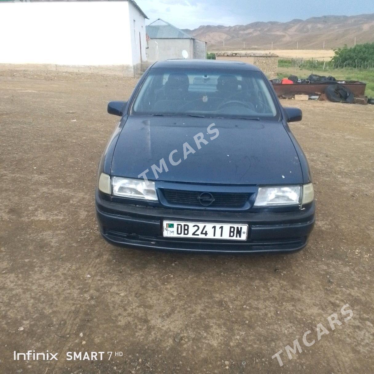 Opel Vectra 1993 - 26 000 TMT - Magtymguly - img 2