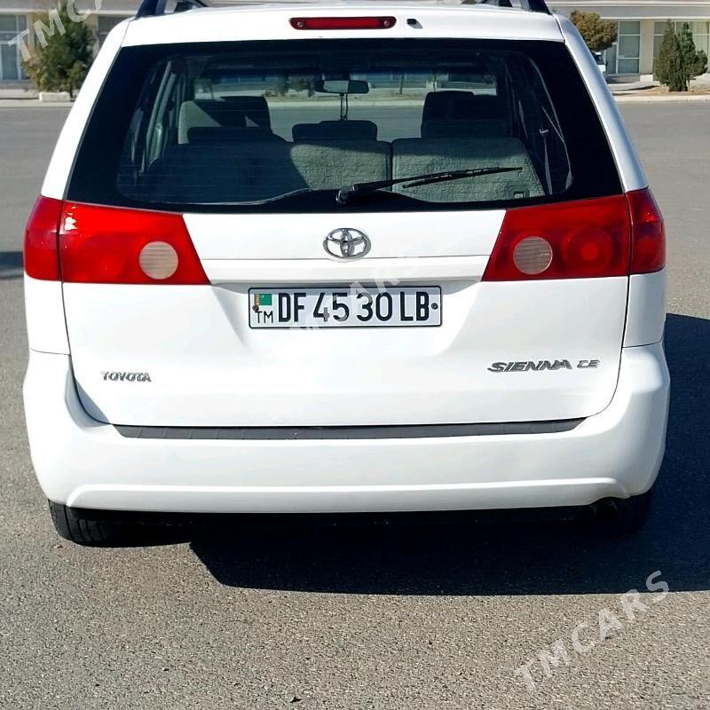 Toyota Sienna 2008 - 180 000 TMT - Туркменабат - img 4