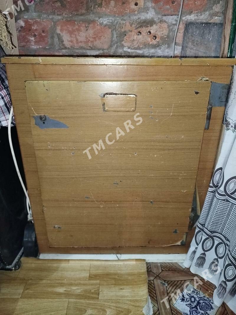 Продается стол, шифонер, сейф - Türkmenbaşy - img 5