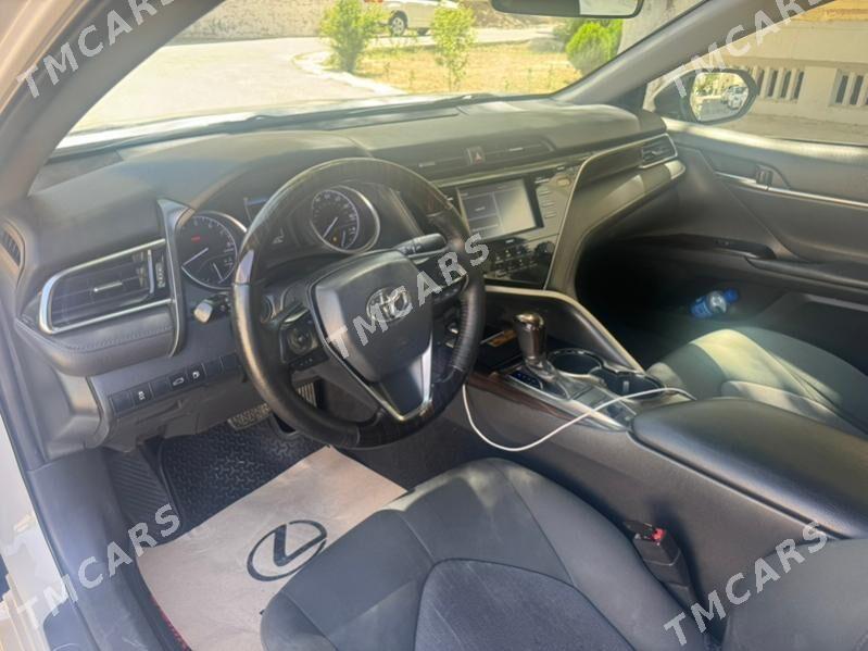 Toyota Camry 2018 - 230 000 TMT - Aşgabat - img 9