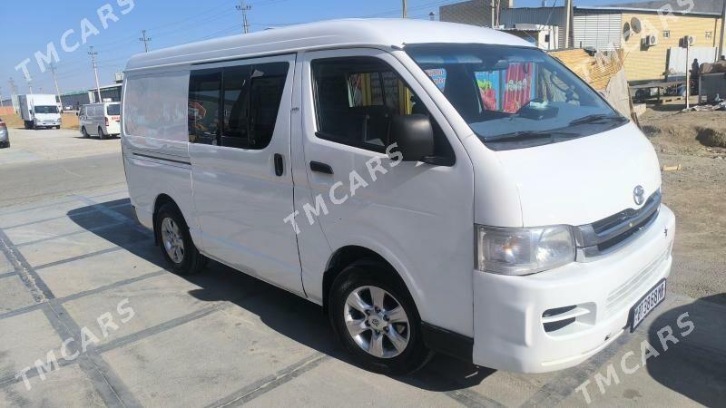 Toyota Hiace 2010 - 250 000 TMT - Мары - img 2