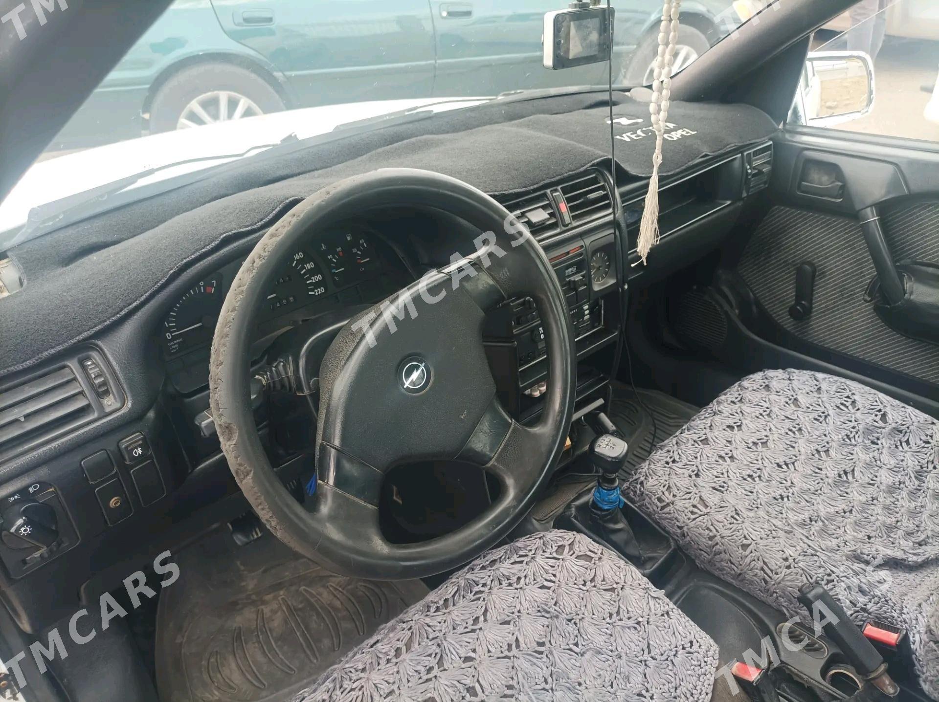 Opel Vectra 1992 - 28 000 TMT - Ýolöten - img 3