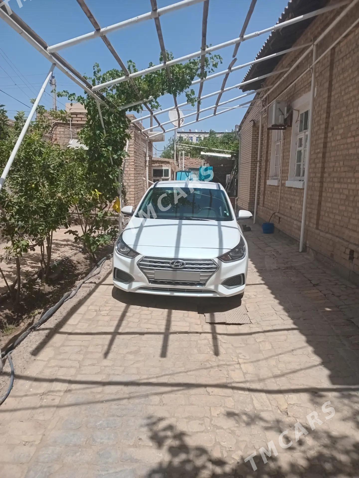 Hyundai Accent 2021 - 200 000 TMT - Байрамали - img 6