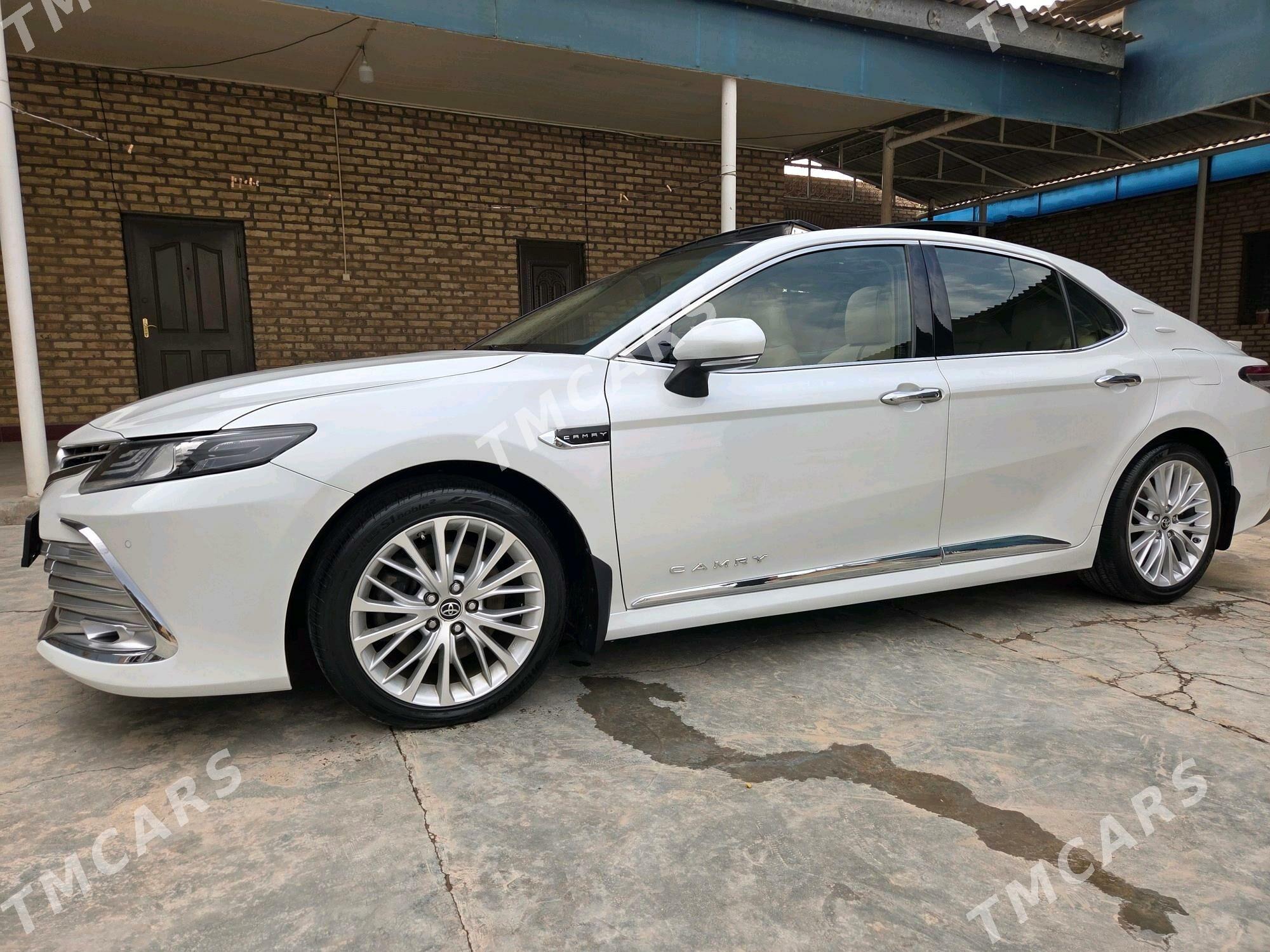 Toyota Camry 2018 - 410 000 TMT - Серахс - img 2