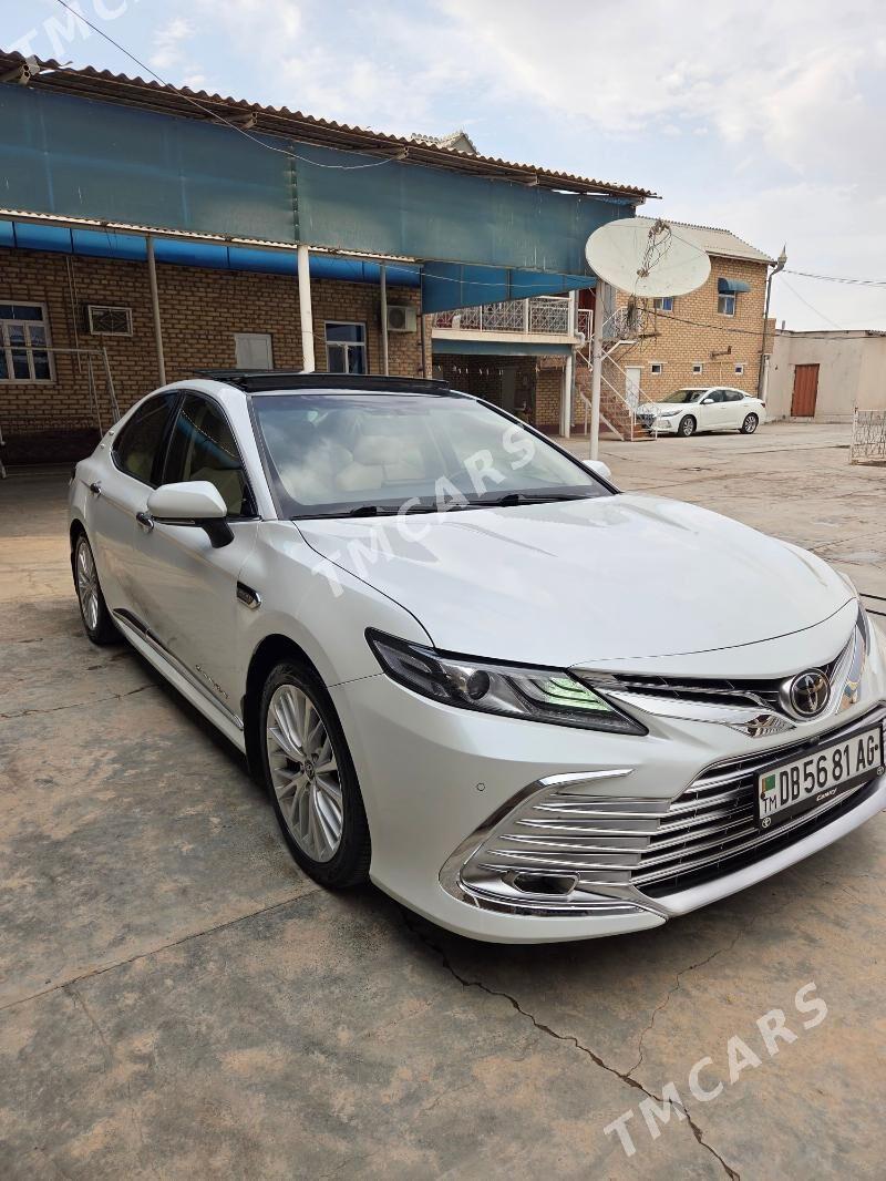Toyota Camry 2018 - 410 000 TMT - Серахс - img 5