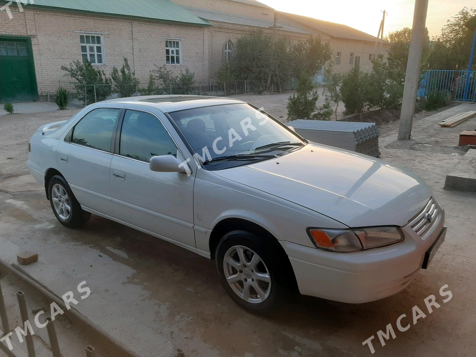 Toyota Camry 1997 - 120 000 TMT - Кёнеургенч - img 3