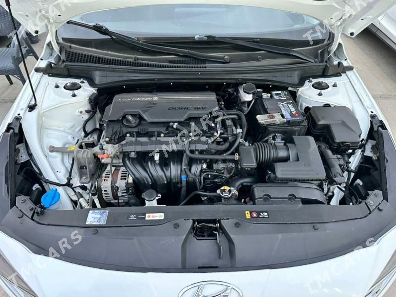 Hyundai Elantra 2022 - 250 000 TMT - Aşgabat - img 9