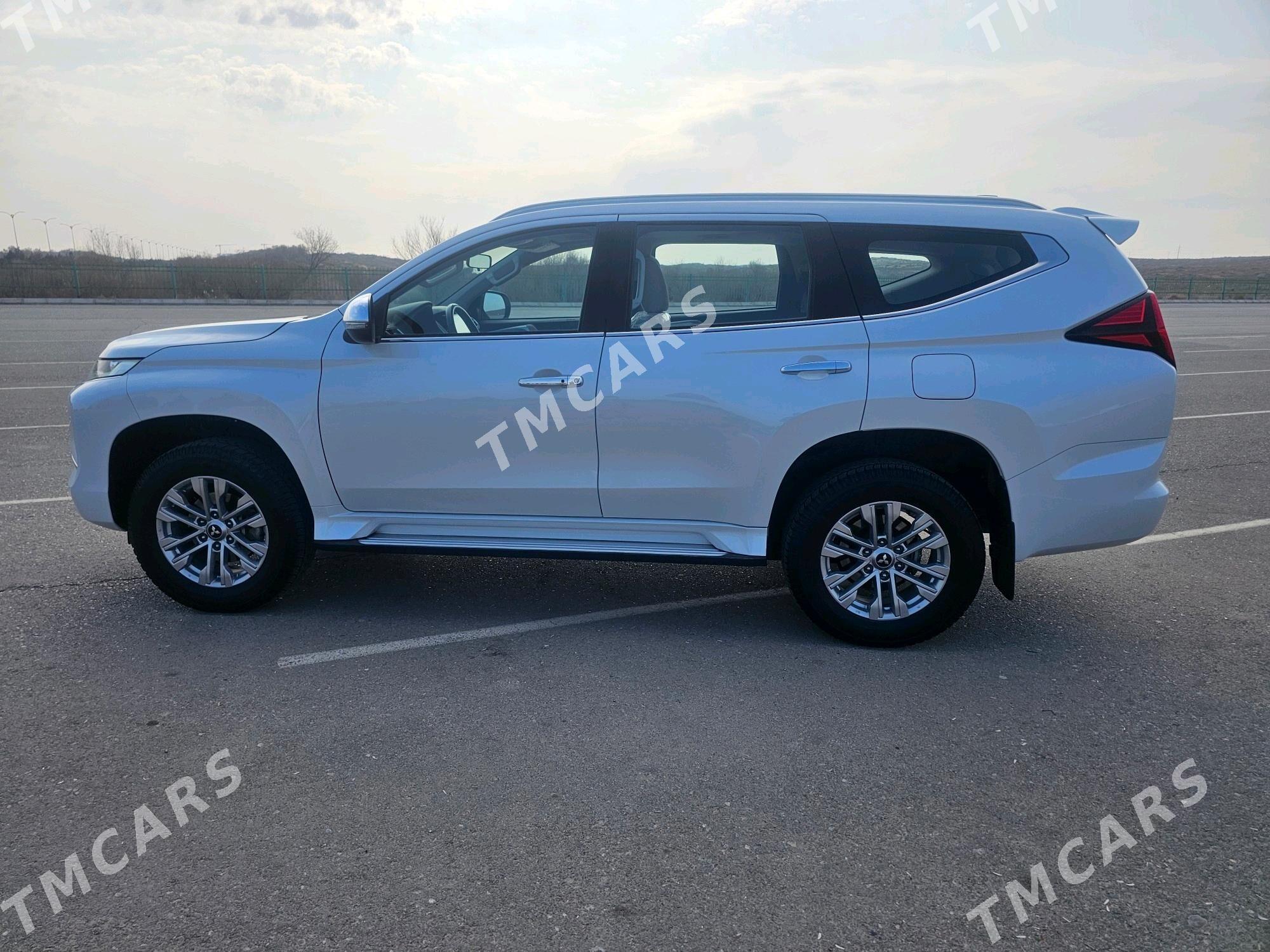 Mitsubishi Pajero 2020 - 410 000 TMT - Aşgabat - img 4