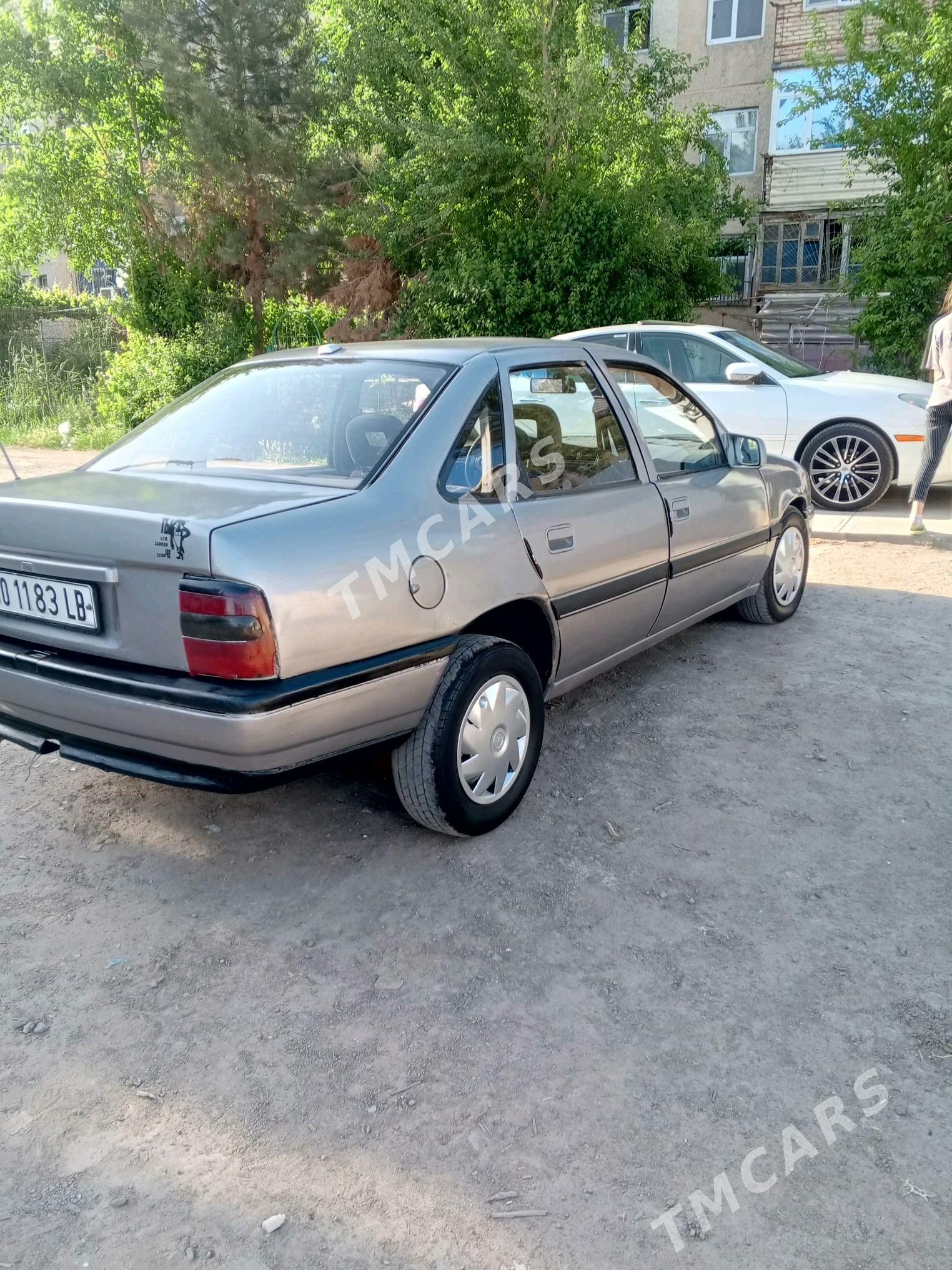 Opel Vectra 1990 - 22 000 TMT - Çärjew - img 5