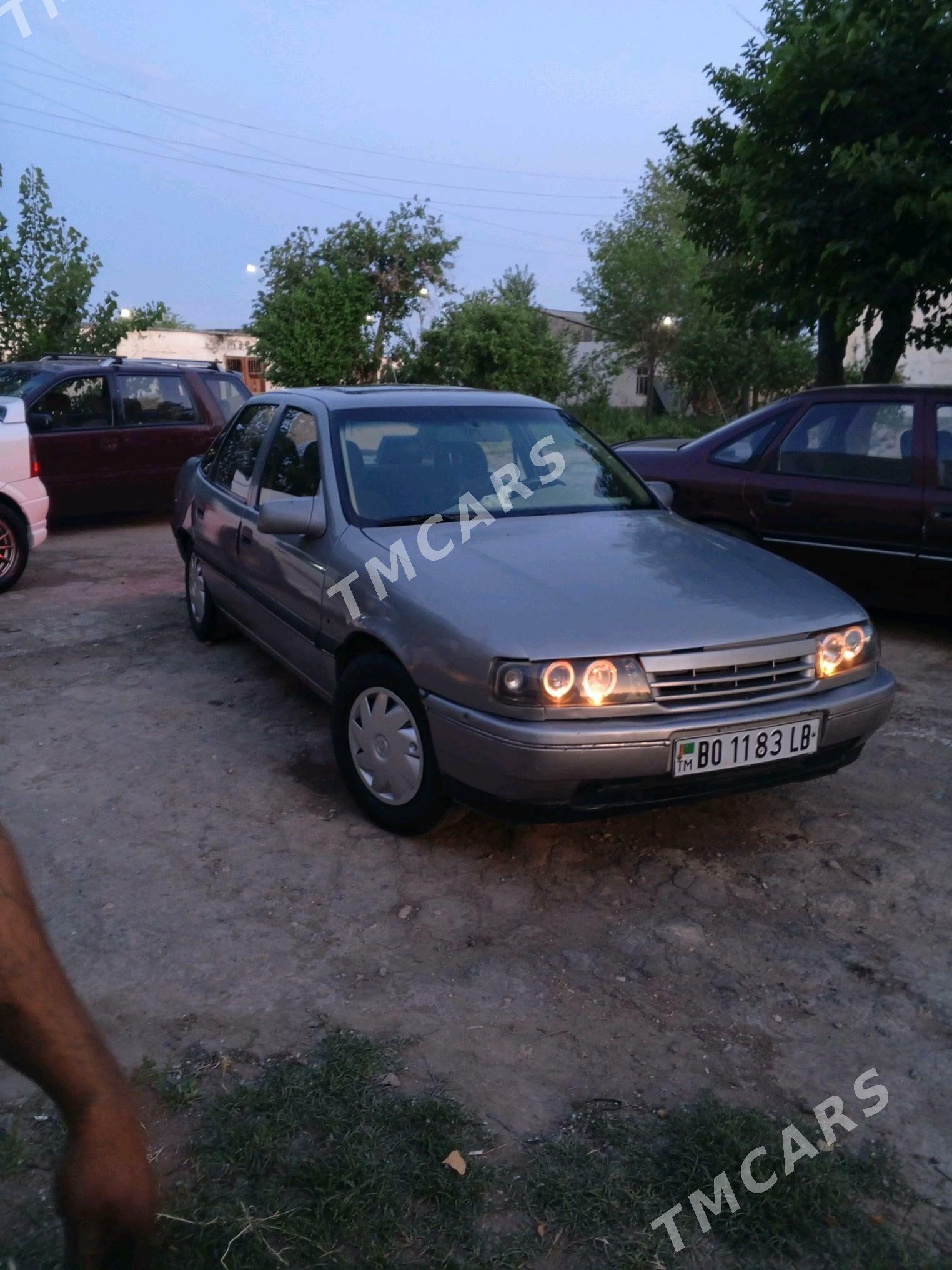 Opel Vectra 1990 - 22 000 TMT - Çärjew - img 4