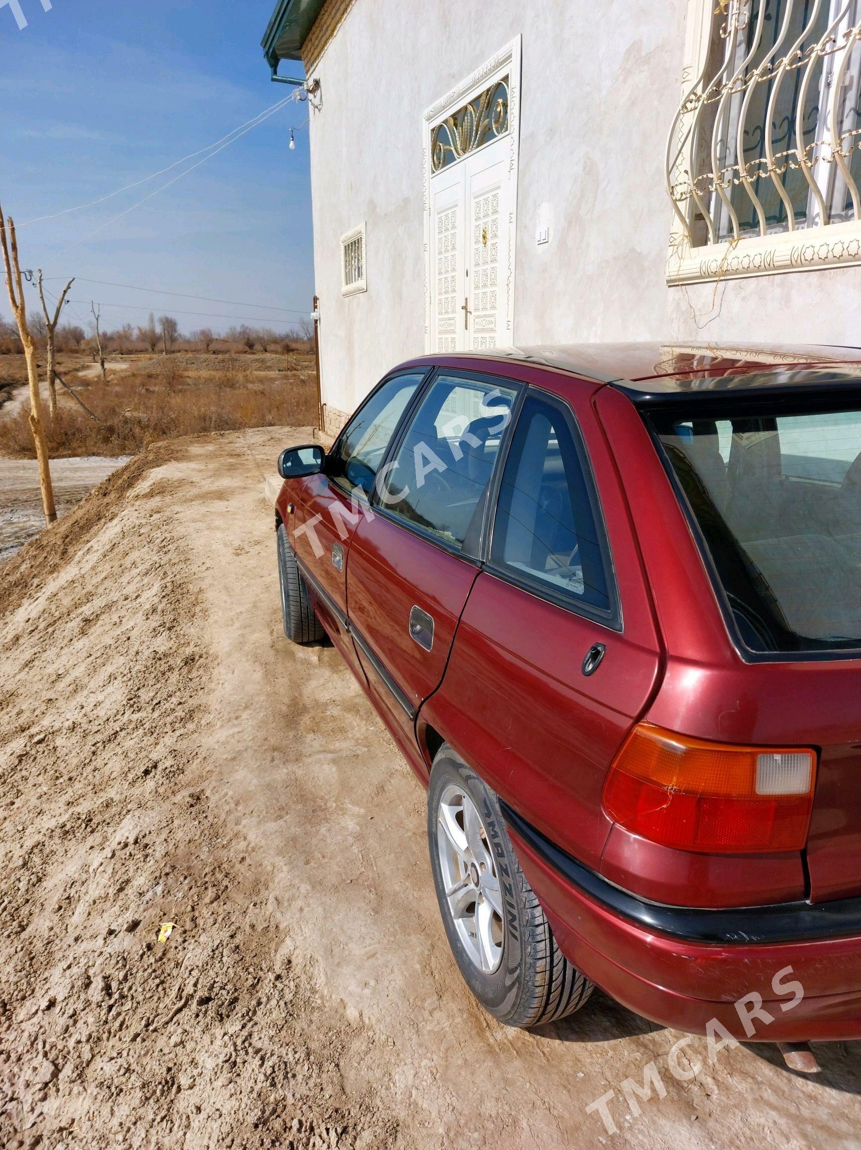 Opel Astra 1993 - 38 000 TMT - Gurbansoltan Eje - img 4