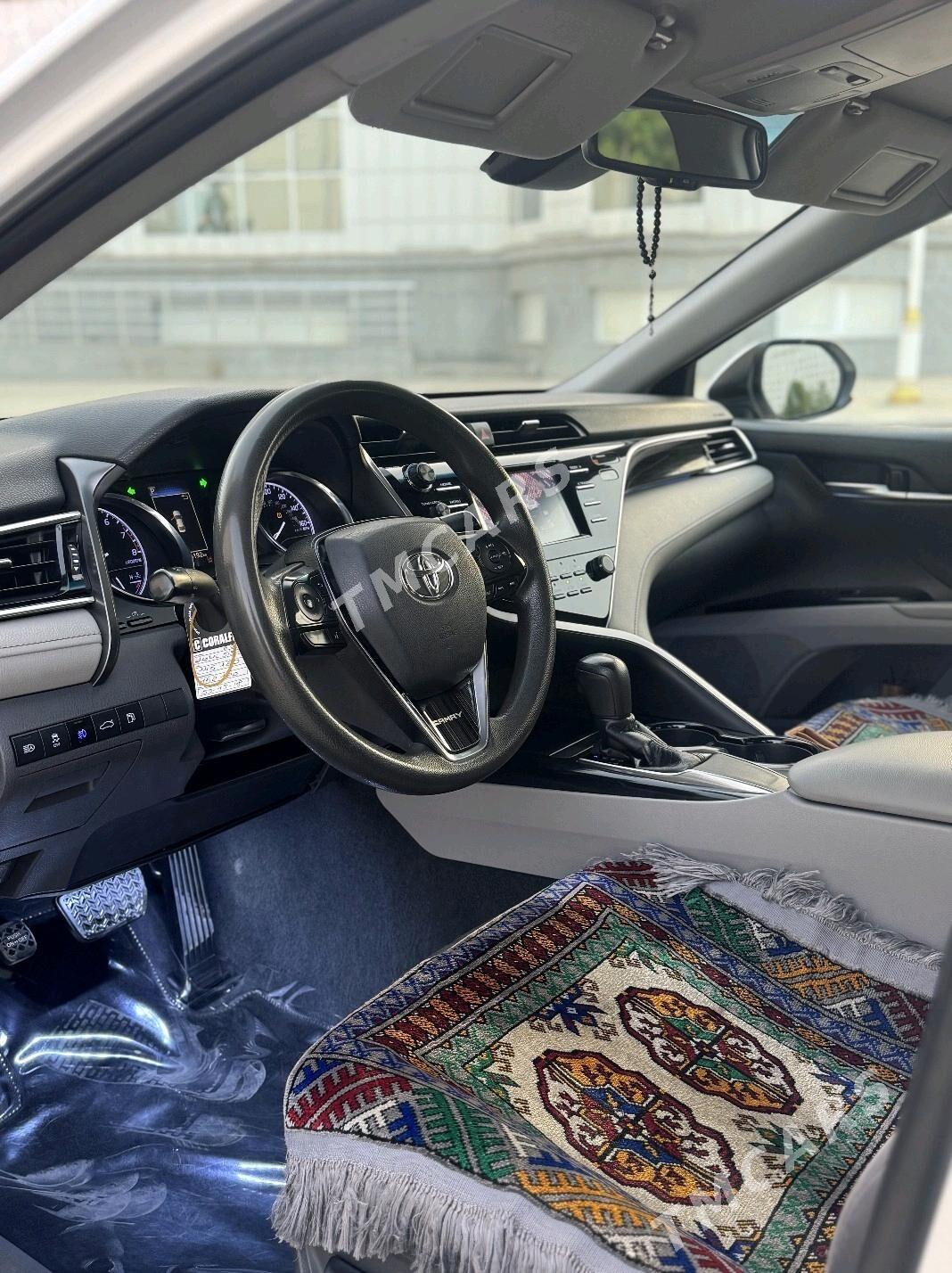 Toyota Camry 2018 - 300 000 TMT - Мары - img 2