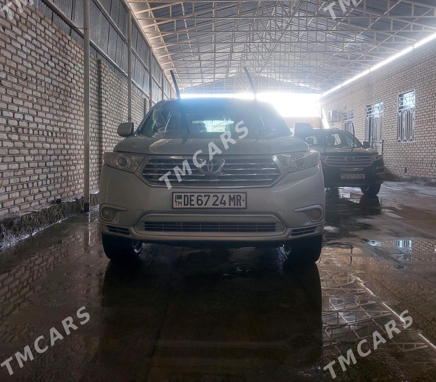 Toyota Highlander 2012 - 290 000 TMT - Мары - img 4