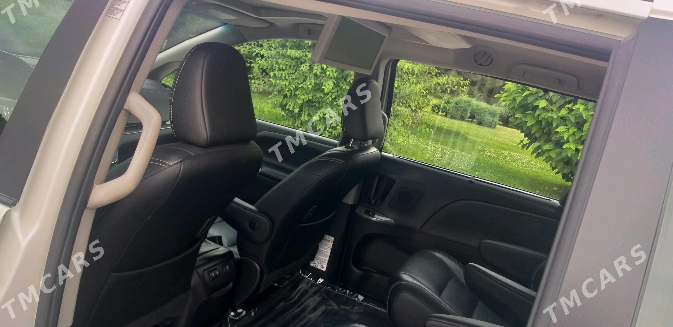 Toyota Sienna 2019 - 375 000 TMT - Gypjak - img 9