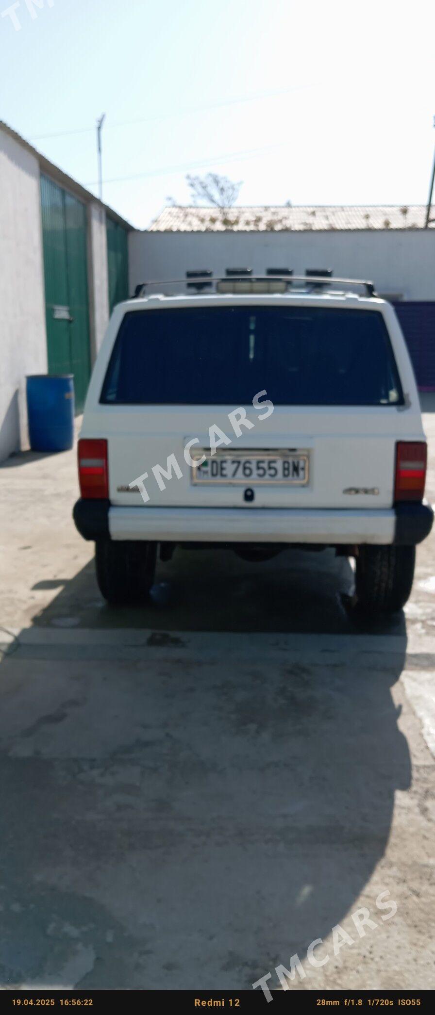 Jeep Cherokee 1995 - 35 000 TMT - Hazar - img 2