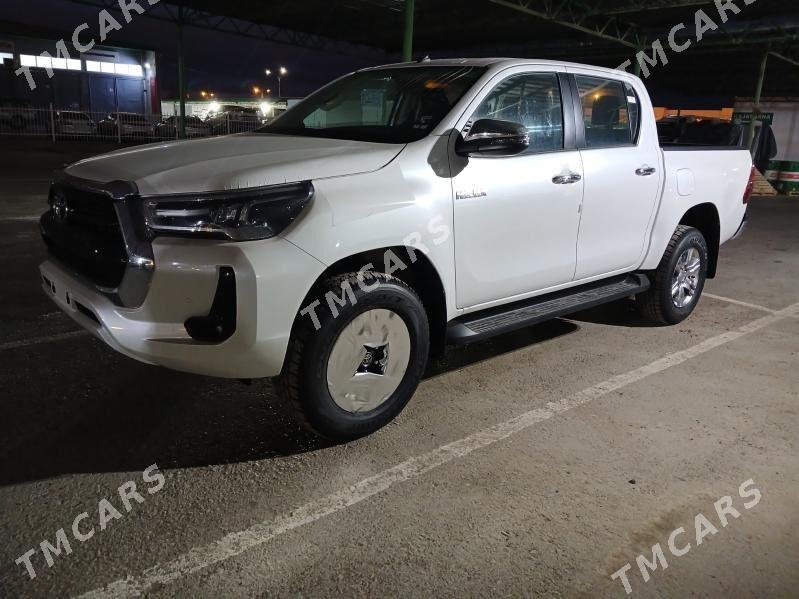 Toyota Hilux 2024 - 675 000 TMT - Aşgabat - img 2