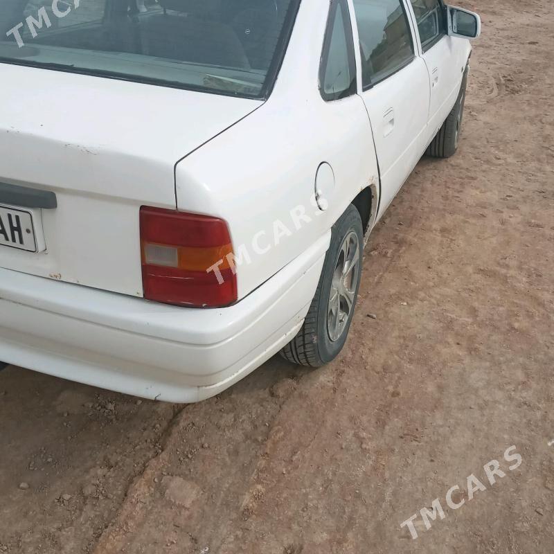 Opel Vectra 1991 - 27 000 TMT - Babadaýhan - img 3