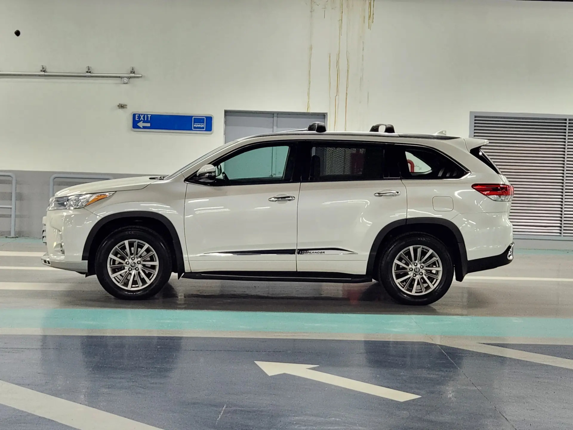 Toyota Highlander 2017 - 430 000 TMT - Aşgabat - img 7