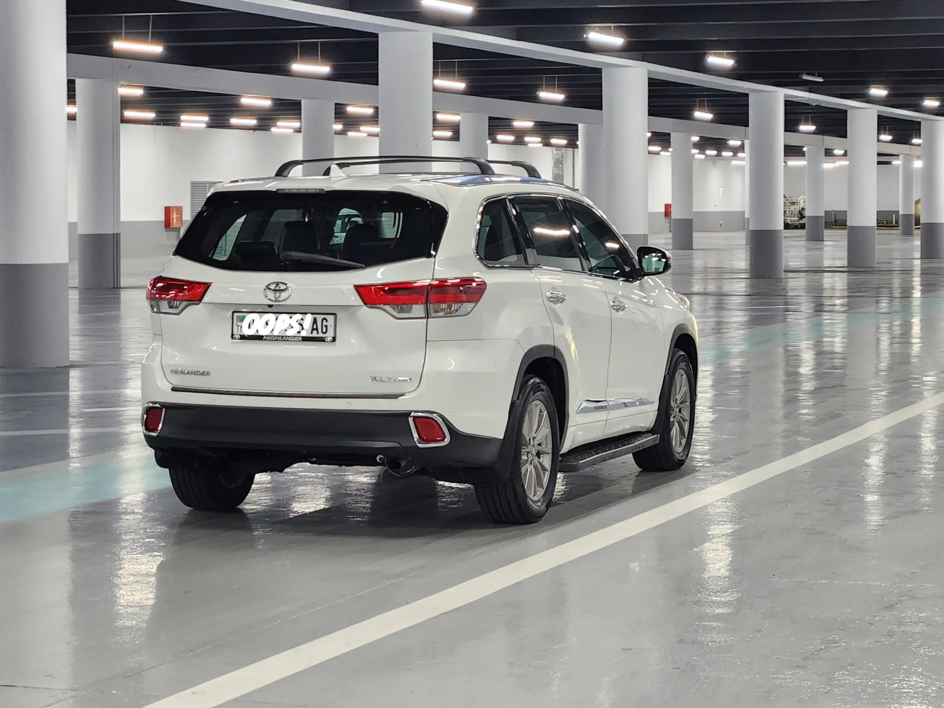 Toyota Highlander 2017 - 430 000 TMT - Aşgabat - img 2
