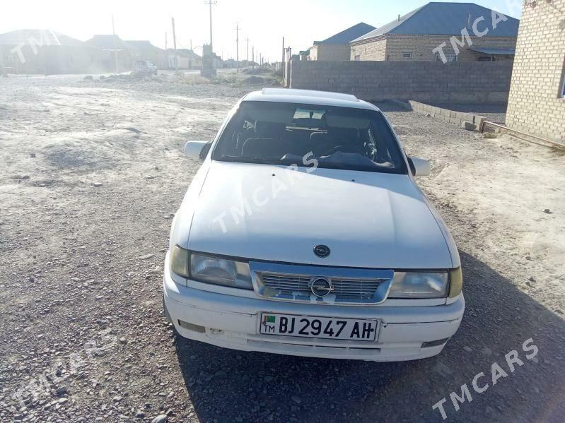 Opel Vectra 1991 - 26 000 TMT - Бахарден - img 2