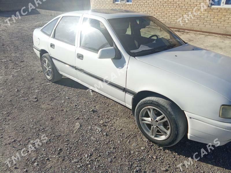 Opel Vectra 1991 - 26 000 TMT - Бахарден - img 5