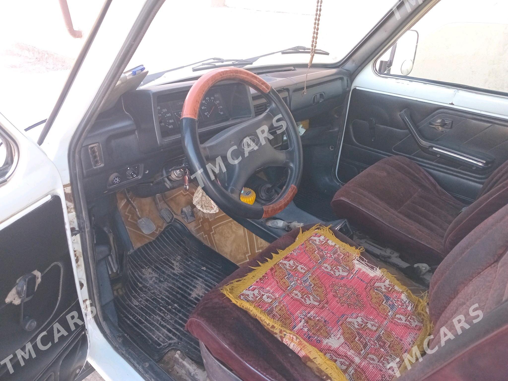 Lada Niva 2003 - 35 000 TMT - Türkmenbaşy etr. - img 3