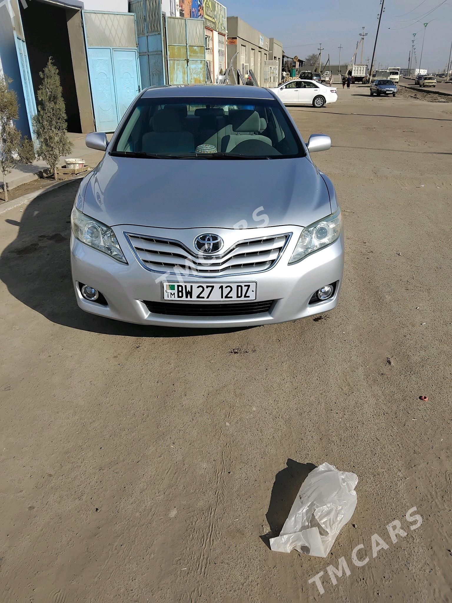 Toyota Camry 2010 - 200 000 TMT - Gubadag - img 5
