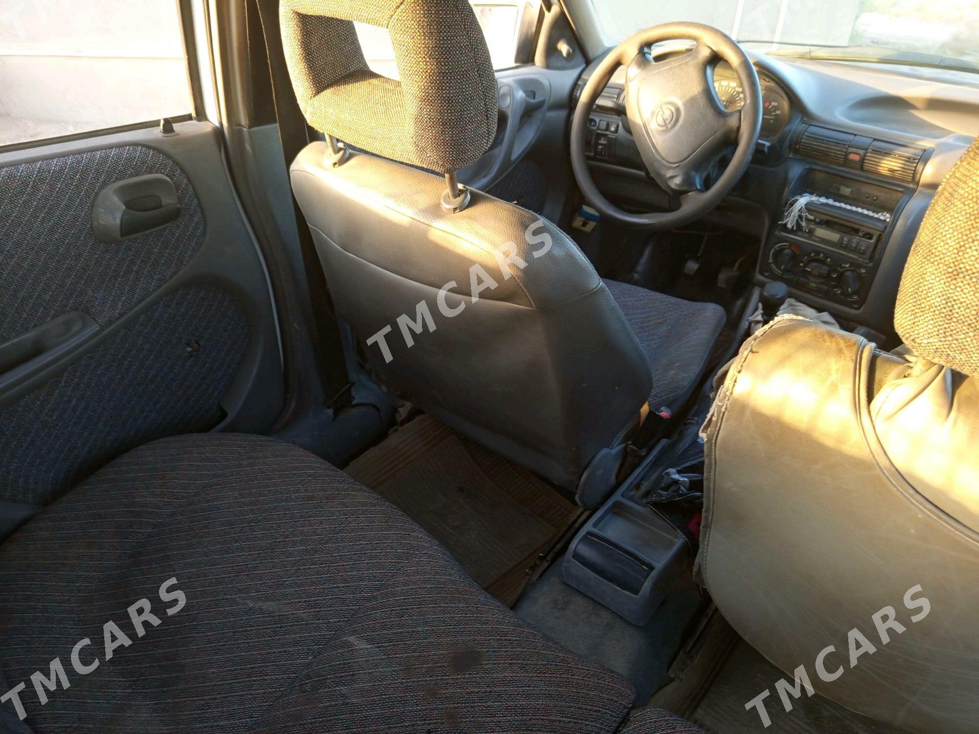 Opel Astra 1994 - 35 000 TMT - Gubadag - img 3