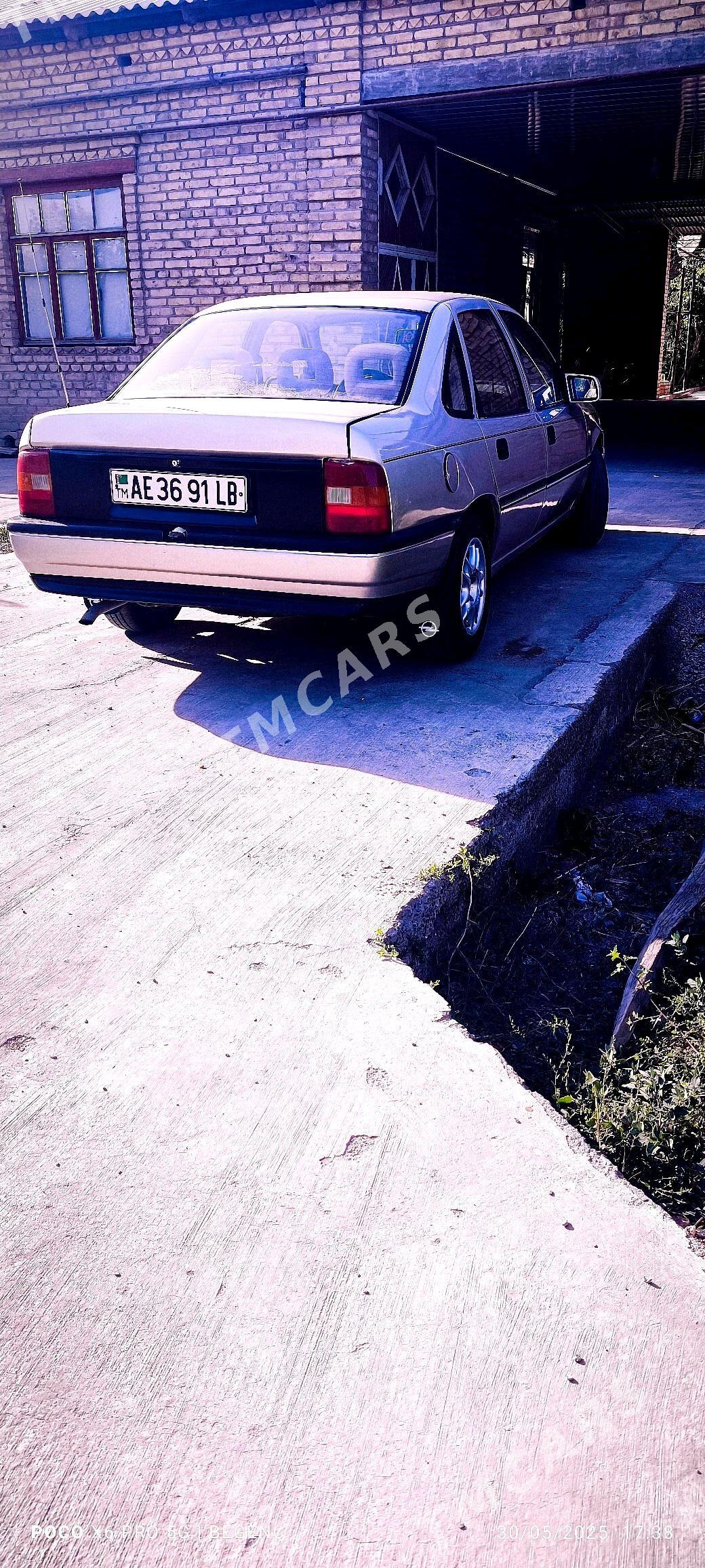Opel Vectra 1990 - 34 000 TMT - Çärjew - img 10
