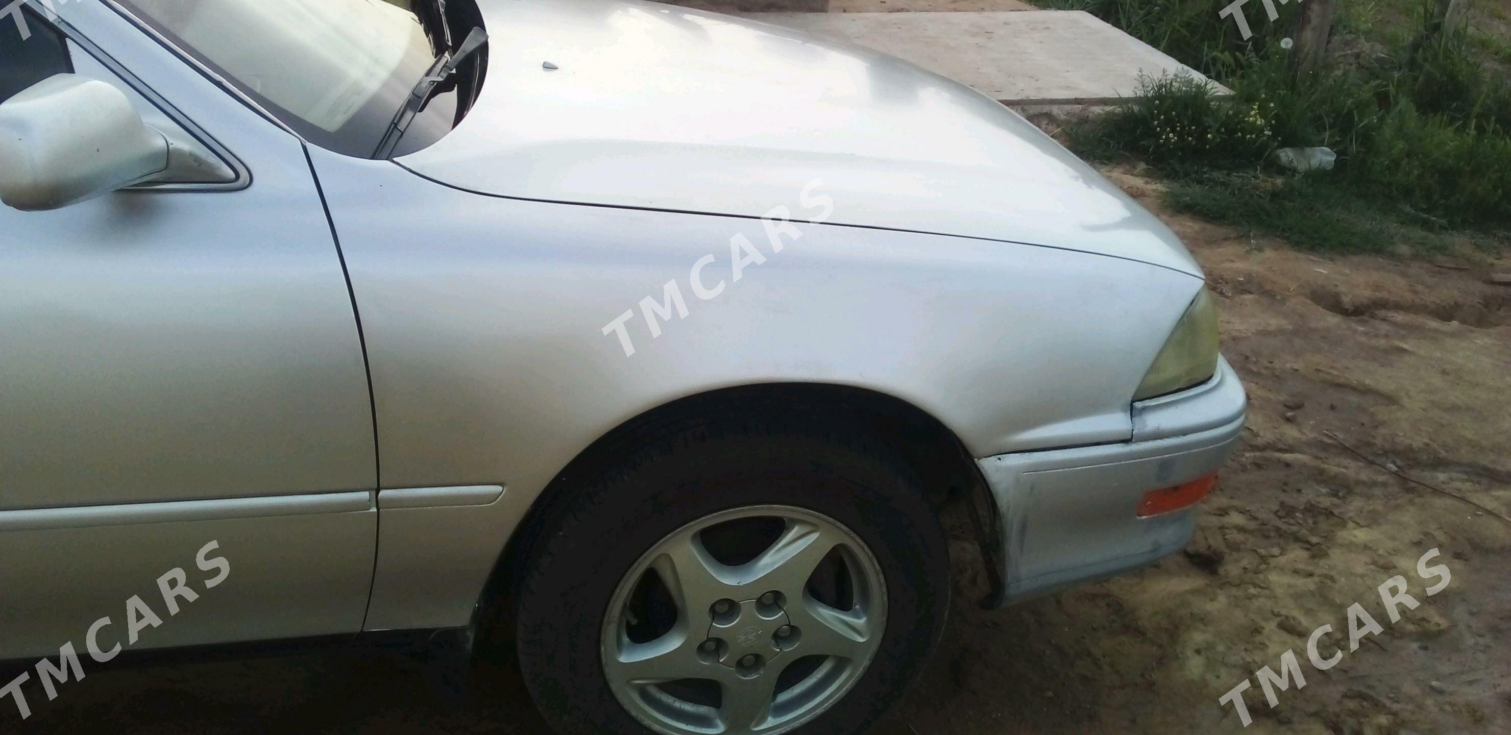 Toyota Camry 1991 - 35 000 TMT - Ýolöten - img 2
