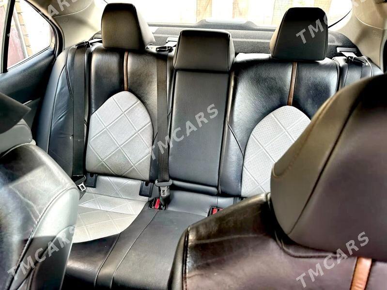Toyota Camry 2018 - 245 000 TMT - Мары - img 3
