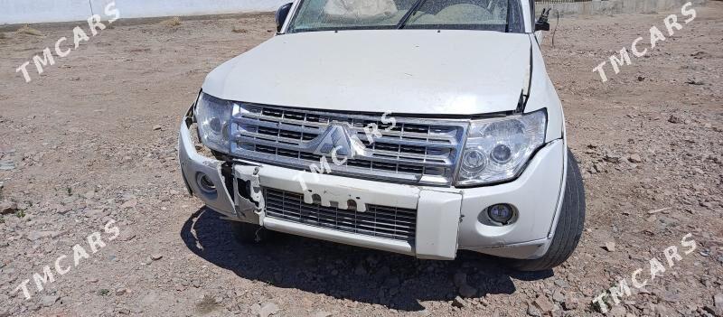 Mitsubishi Pajero 2010 - 150 000 TMT - Губадаг - img 5
