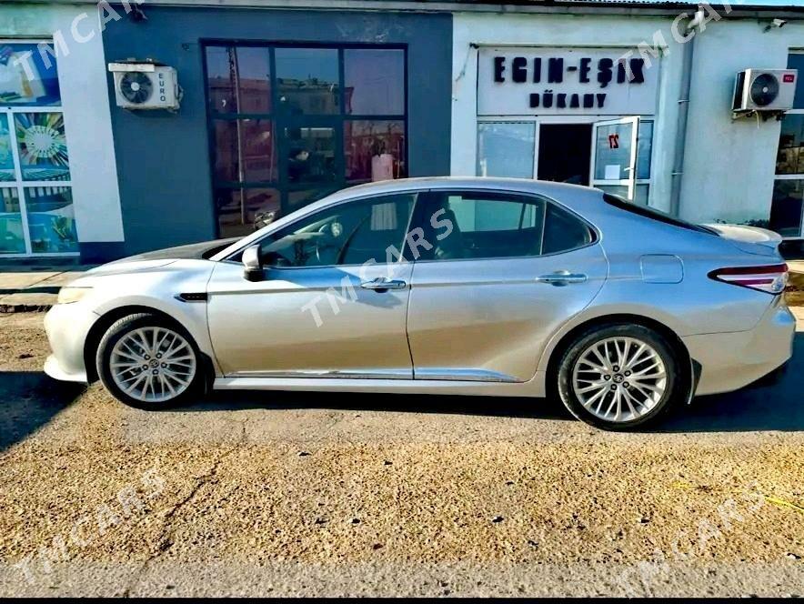 Toyota Camry 2018 - 245 000 TMT - Мары - img 6